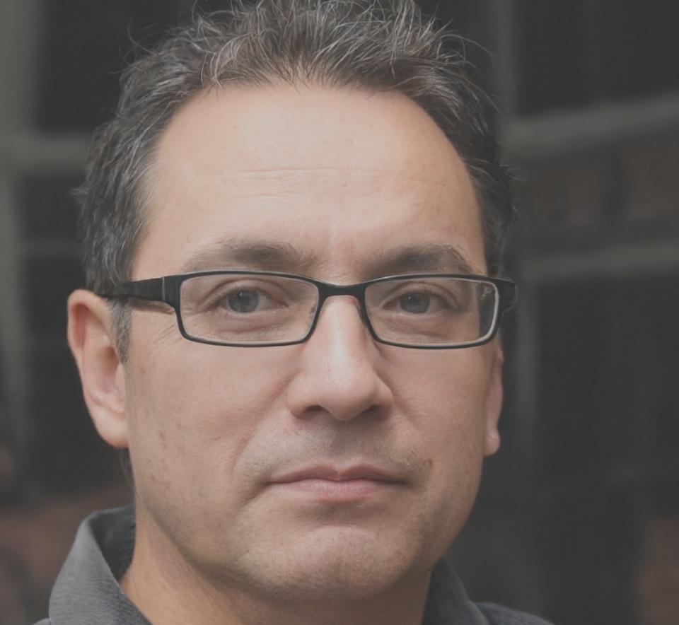 Portrait of Thiago Wescott, cash flow analysis instructor